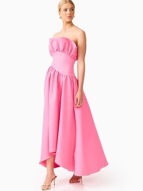 elliatt selene strapless 3d floral lace tiered maxi dress Selene Maxi Tiered 3D Dress - White - XXS